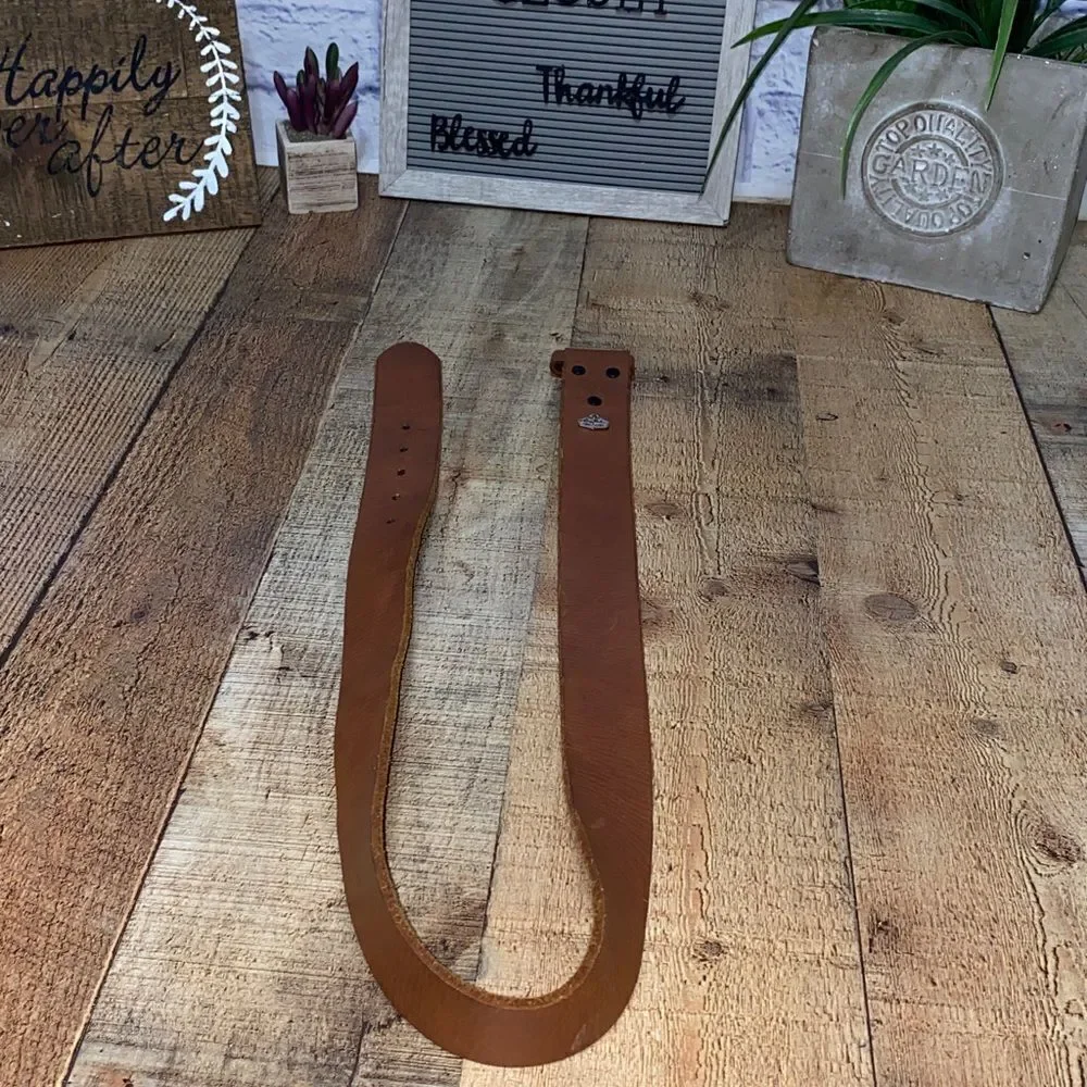 Larry Mahan Mens Brown Leather Belt No Buckle Size 36 USA